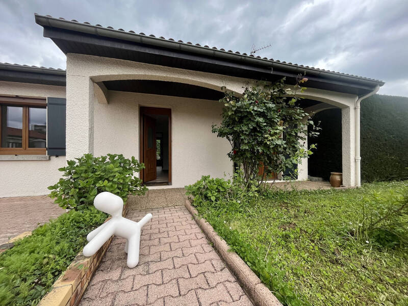 Rent house maison 4 rooms 91 m² in Aubière 63170 - 1 420 €