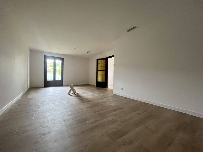 Rent house maison 4 rooms 91 m² in Aubière 63170 - 1 420 €