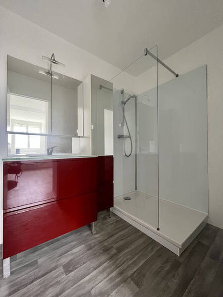Rent apartment appartement 4 rooms 85 m² in Clermont-Ferrand 63000 - 900 €