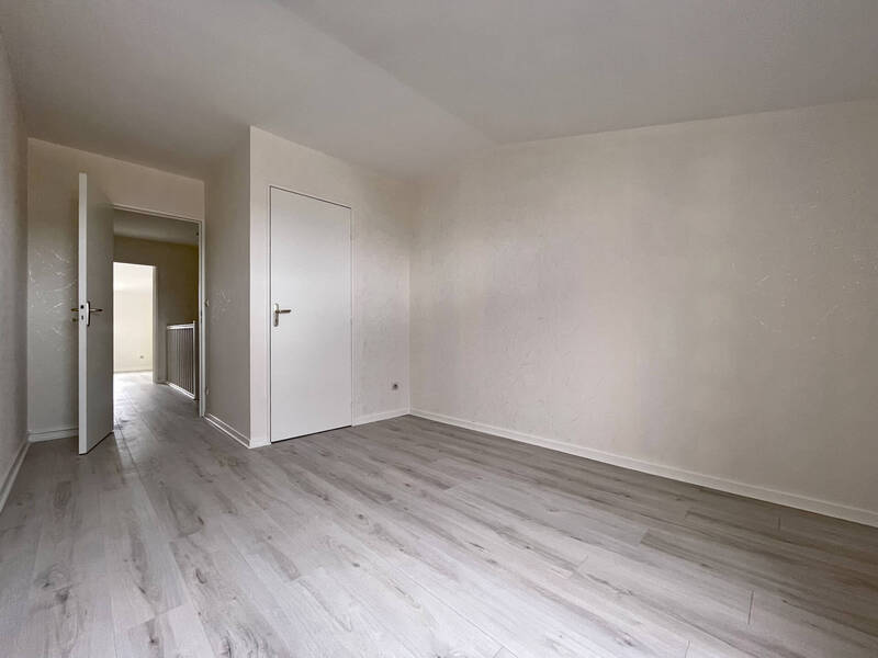 Rent apartment appartement 4 rooms 85 m² in Clermont-Ferrand 63000 - 900 €