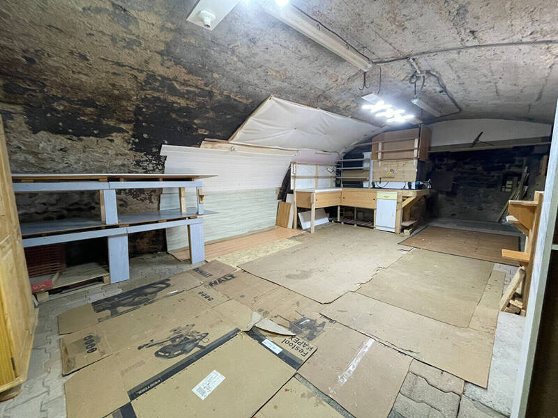 Location maison 4 pièces 120 m² à Saint-Genès-Champanelle 63122 - 1 300 €