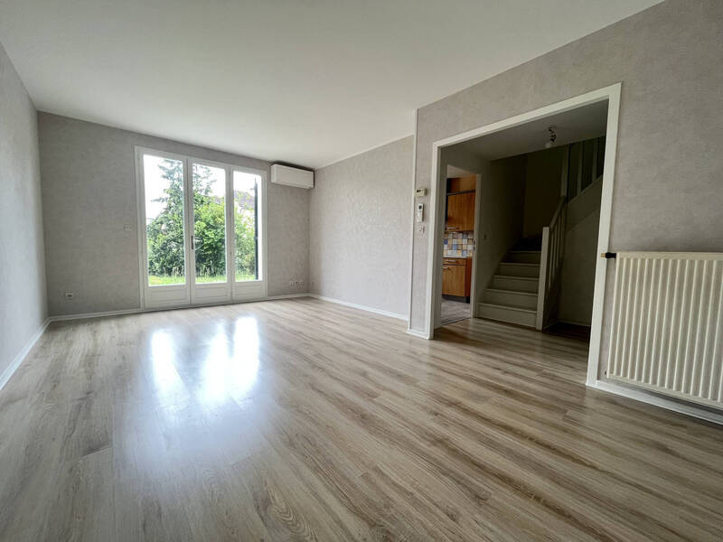 Location appartement 4 pièces 85 m² à Clermont-Ferrand 63000 - 900 €