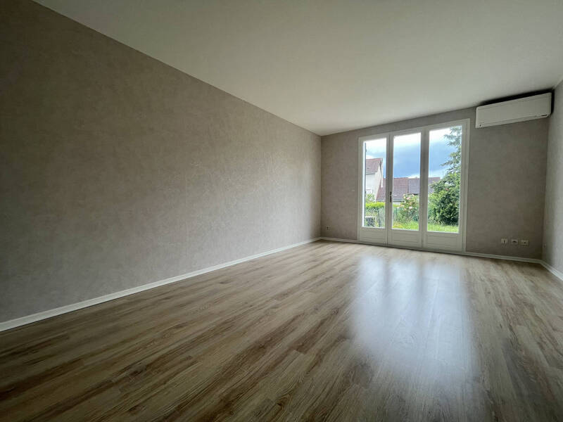 Location appartement 4 pièces 85 m² à Clermont-Ferrand 63000 - 900 €