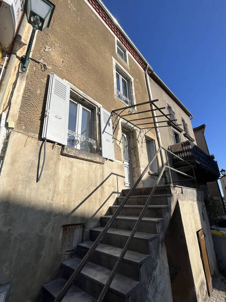 Rent house maison de village 3 rooms 75 m² in Chanonat 63450 - 800 €