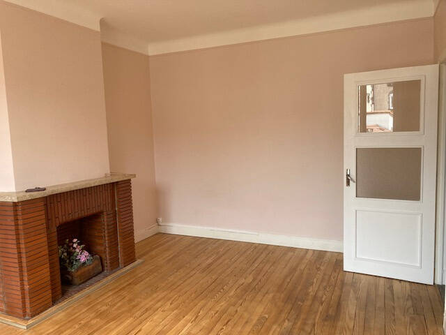 Rent apartment appartement 3 rooms 72 m² in Beaumont 63110 - 620 €