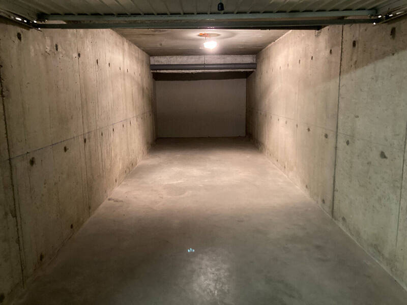 Rent parking 30 m² in Beaumont 63110 - 75 €