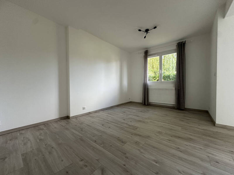Rent house maison 4 rooms 99 m² in Durtol 63830 - 1 300 €