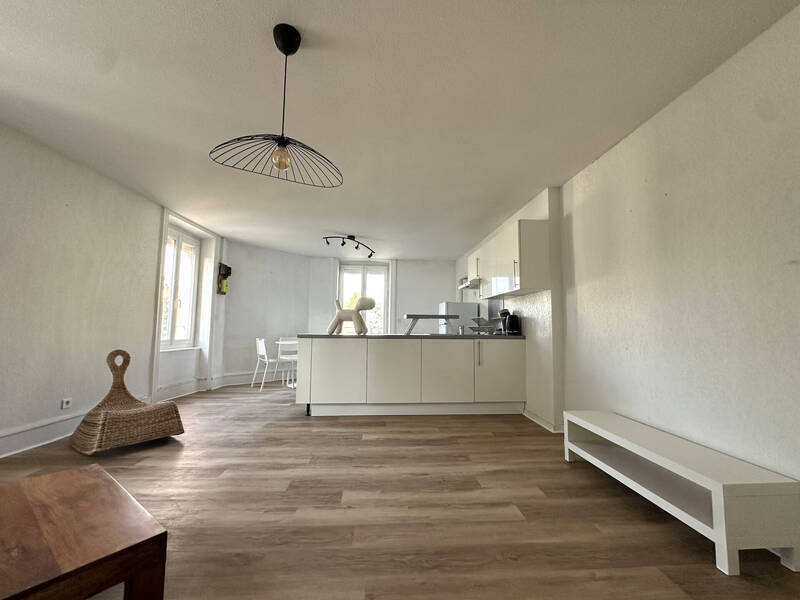 Rent apartment appartement 3 rooms 60 m² in Aubière 63170 - 755 €