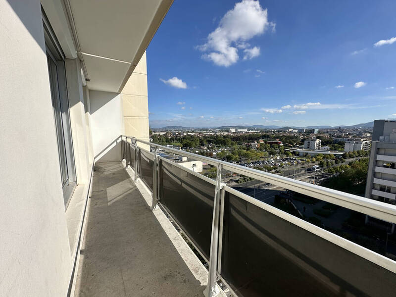 Rent apartment appartement 4 rooms 73.25 m² in Clermont-Ferrand 63100 - 875 €