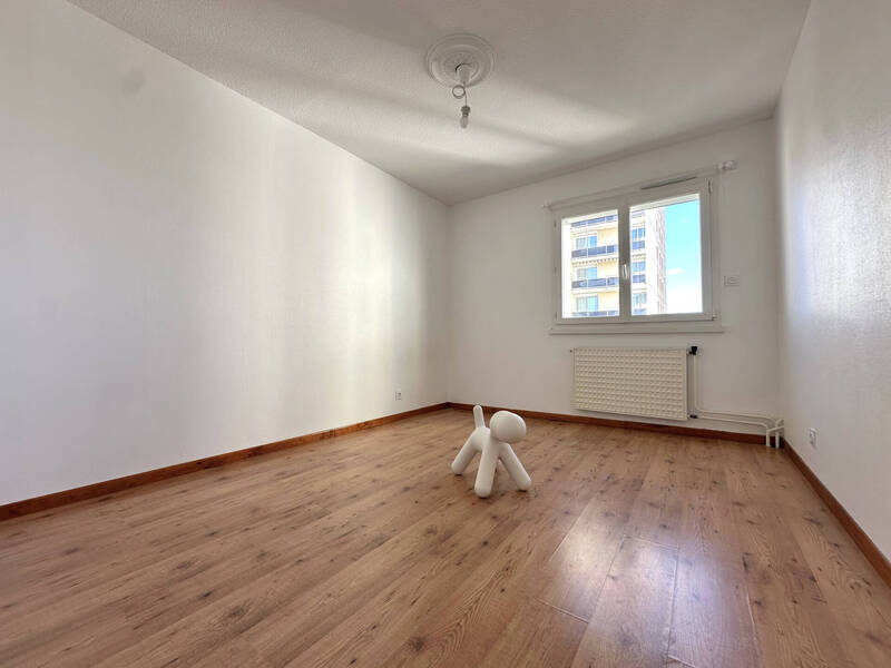 Rent apartment appartement 4 rooms 73.25 m² in Clermont-Ferrand 63100 - 875 €