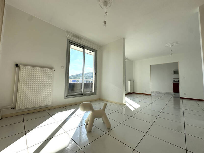 Rent apartment appartement 4 rooms 73.25 m² in Clermont-Ferrand 63100 - 875 €