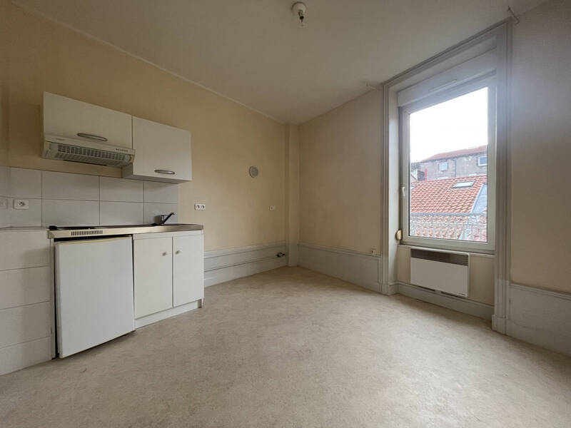 Rent apartment appartement 2 rooms 25 m² in Beaumont 63110 - 410 €