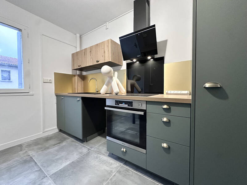 Rent apartment appartement 2 rooms 64.85 m² in Royat 63130 - 760 €