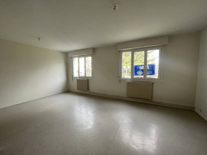 Location appartement 3 pièces 82 m² à Beaumont 63110 - 860 €