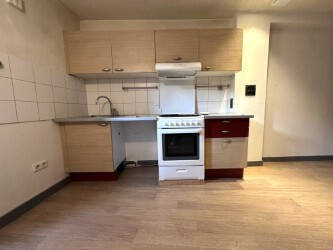 Rent house maison de village 4 rooms 80 m² in Royat 63130 - 690 €