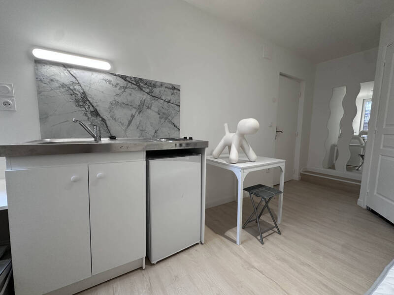 Location appartement studio 1 pièce 12 m² à Clermont-Ferrand 63000 - 420 €