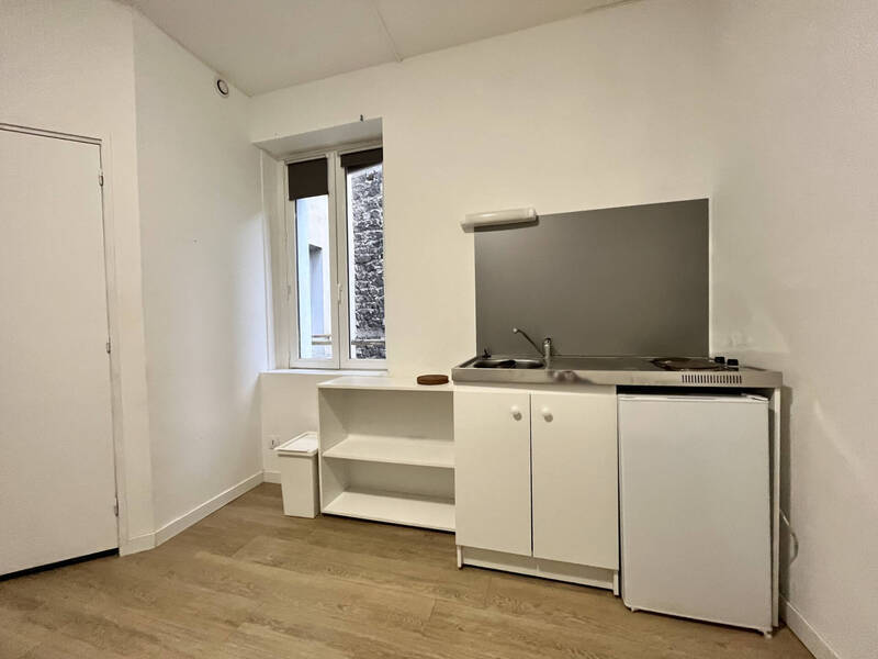 Location appartement studio 1 pièce 19 m² à Clermont-Ferrand 63000 - 490 €