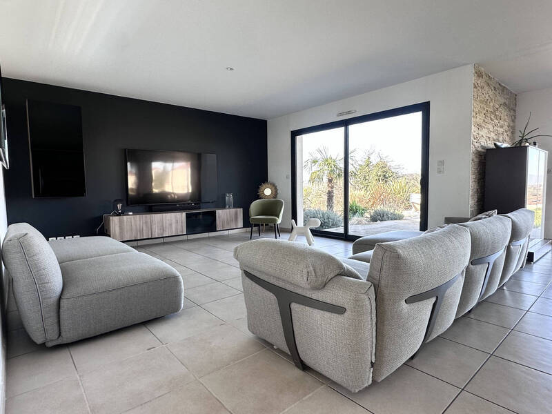 Location maison 5 pièces 163.65 m² à Moissat 63190 - 2 100 €