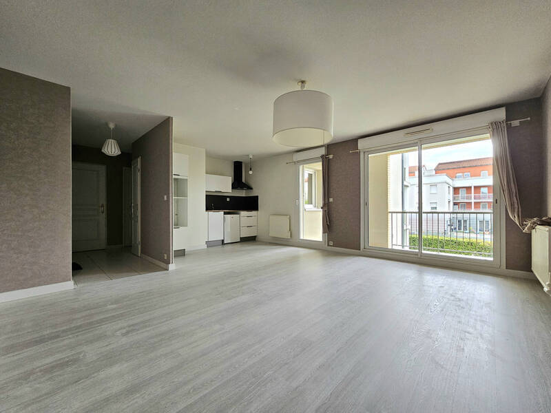 Location appartement 2 pièces 52 m² à Beaumont 63110 - 670 €