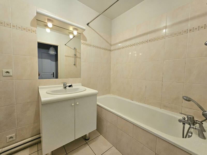 Location appartement 2 pièces 52 m² à Beaumont 63110 - 670 €