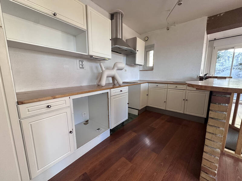 Rent house maison de village 4 rooms 105.4 m² in Chanonat 63450 - 900 €