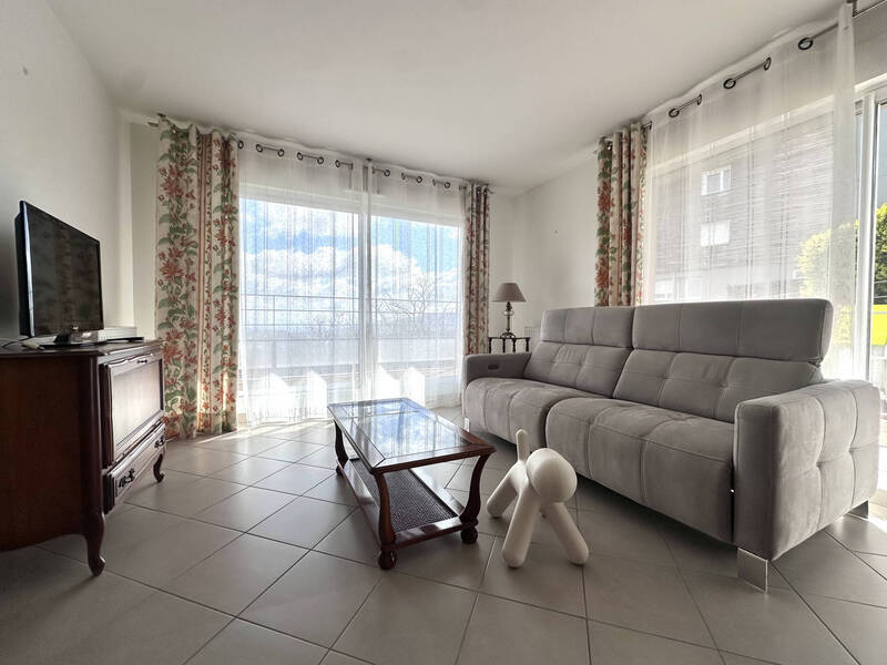 Rent apartment appartement 3 rooms 70 m² in Ceyrat 63122 - 940 €