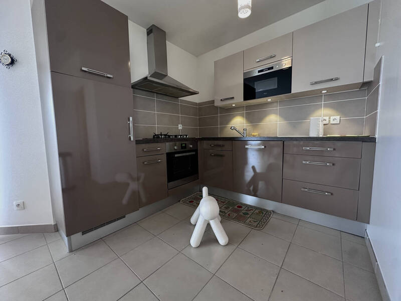 Rent apartment appartement 3 rooms 70 m² in Ceyrat 63122 - 940 €