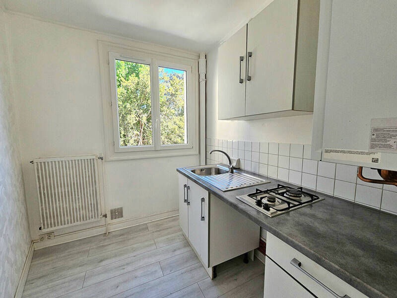 Location appartement 2 pièces 34 m² à Beaumont 63110 - 525 €
