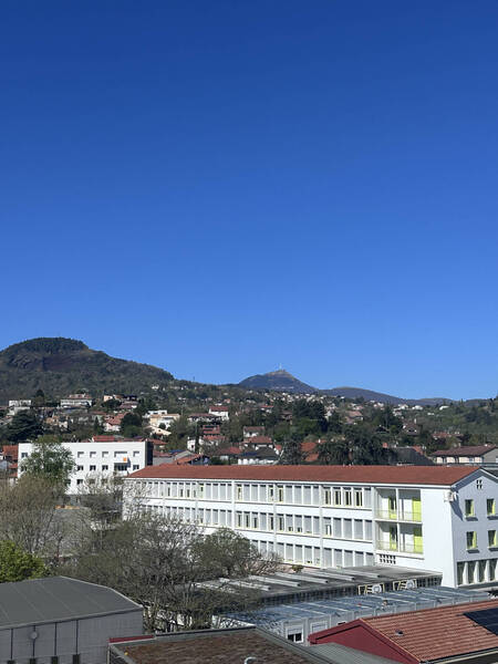 Location appartement 4 pièces 80.75 m² à Beaumont 63110 - 760 €