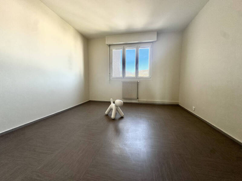 Location appartement 4 pièces 80.75 m² à Beaumont 63110 - 760 €