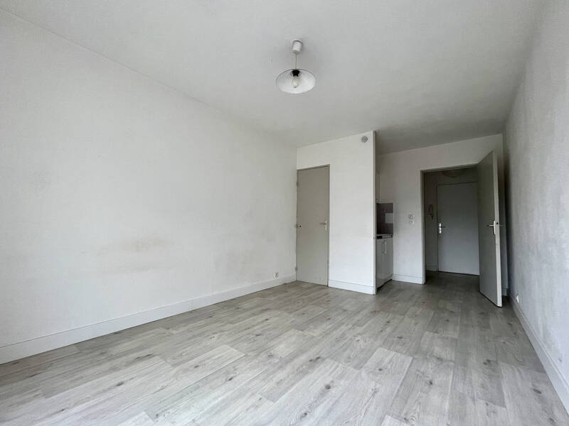 Location appartement 1 pièce 21.48 m² à Aubière 63170 - 390 €