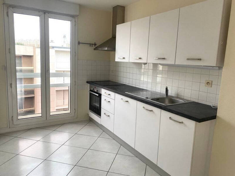 Location appartement 5 pièces 122 m² à Clermont-Ferrand 63000 - 1 065 €