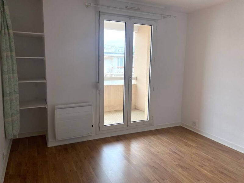 Location appartement 5 pièces 122 m² à Clermont-Ferrand 63000 - 1 065 €