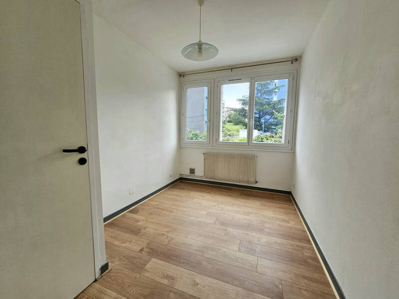 Rent apartment appartement 2 rooms 34 m² in Clermont-Ferrand 63000 - 590 €