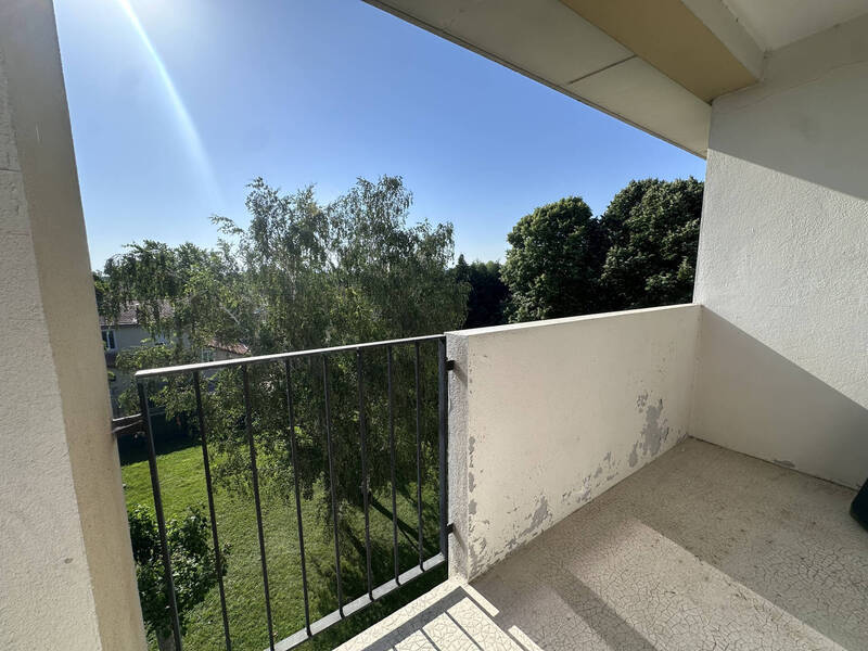Rent apartment appartement 3 rooms 67.24 m² in Clermont-Ferrand 63100 - 700 €