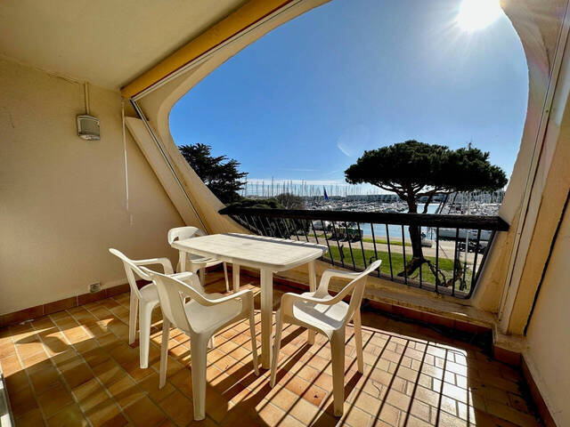 Buy Apartment appartement 3 rooms 66 m² Port Camargue 30240
