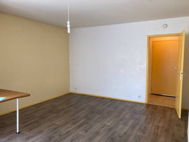 Rent Apartment appartement 1 room 33.3 m² Beaumont 63110