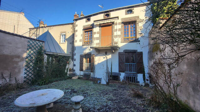 Vente Maison 6 pièces 121 m² Clermont-Ferrand 63000