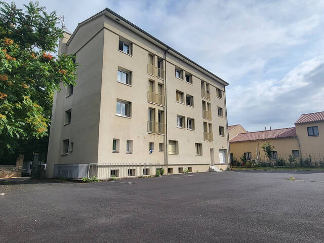 Acheter Maison propriete 28 pièces 560 m² Vic-le-Comte 63270