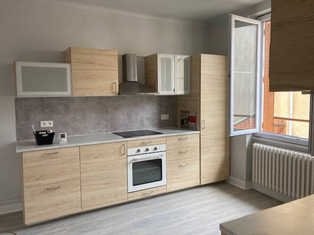 Rent Apartment appartement 3 rooms 72 m² Beaumont 63110