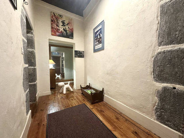 Buy Building immeuble 84.72 m² Clermont-Ferrand 63000