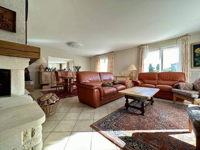 Buy House maison 5 rooms 142 m² Beaumont 63110