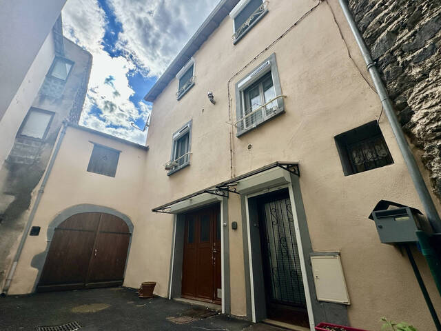 Sale House maison de village 4 rooms 70 m² Aubière 63170