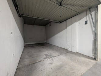 Rent Parking garage 14 m² Aubière 63170