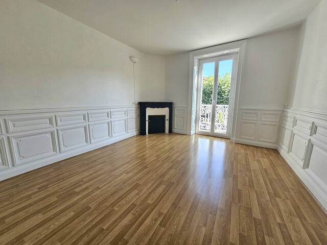 Rent Apartment appartement 2 rooms 40 m² Aubière 63170