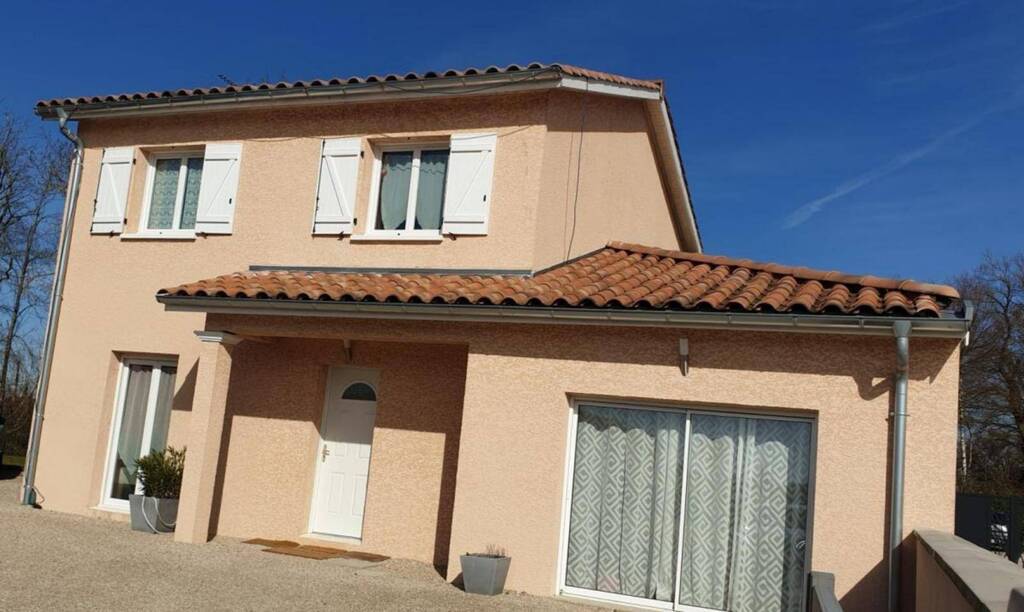 Vendu Maison 6 pièces 125 m² Villars-les-Dombes 01330