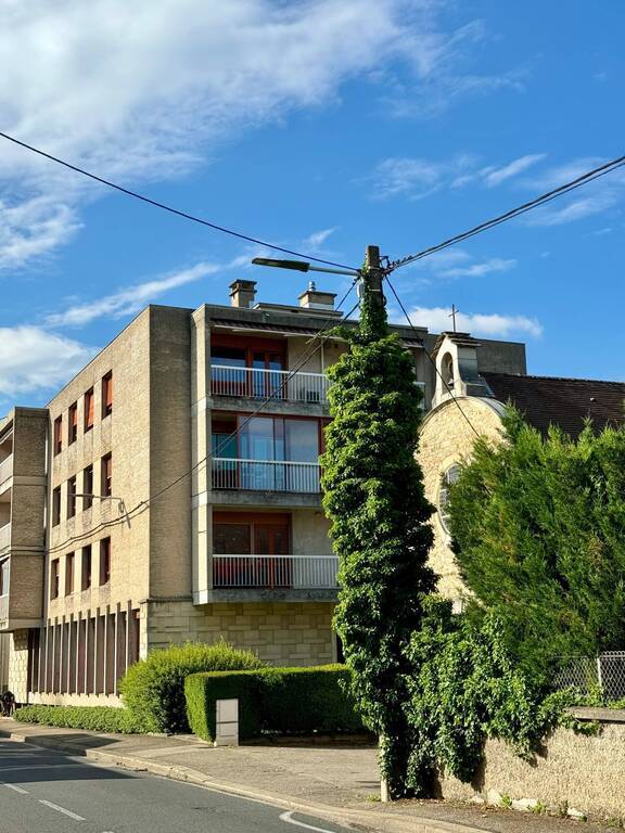 Vente Appartement 4 pièces Brou 01000