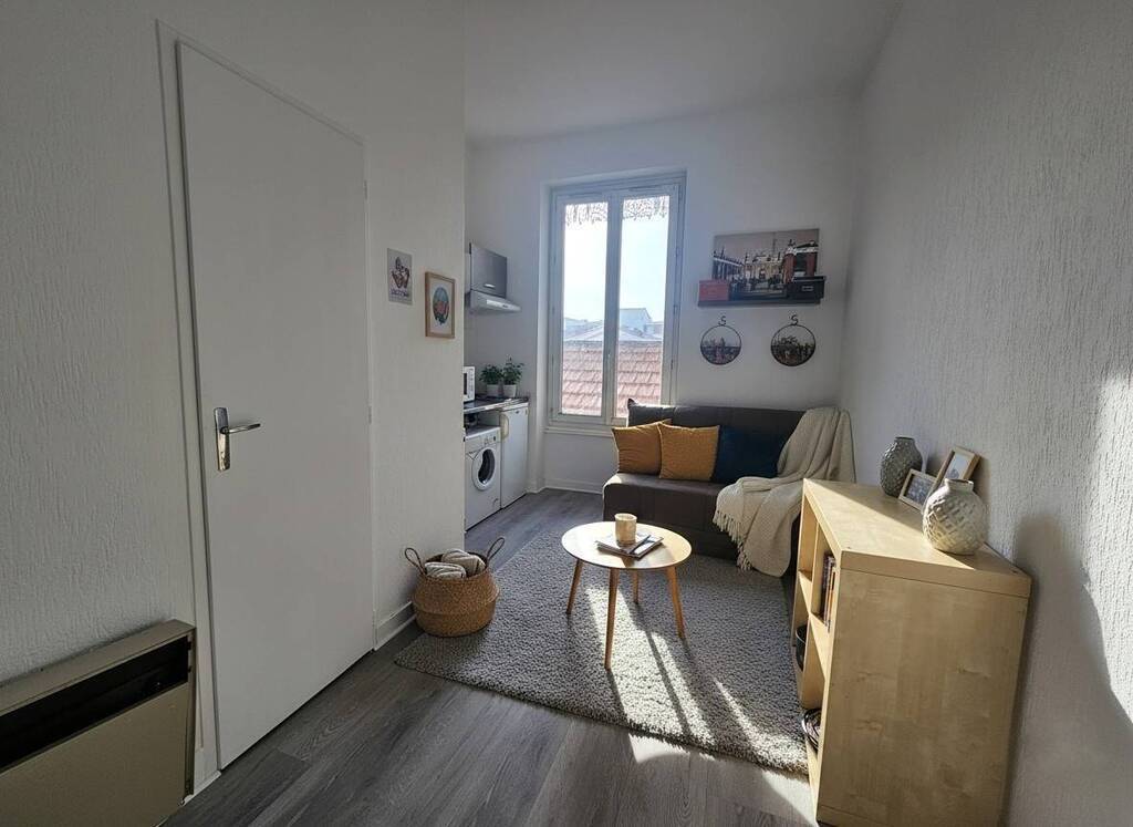 Vente Appartement 1 pièce 12.7 m² Lyon 6e Arrondissement 69006