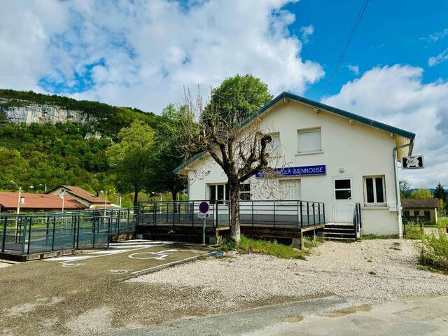 Vente Immeuble Oyonnax 01100