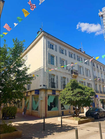 Vente Appartement 6 pièces Bourg-en-Bresse 01000